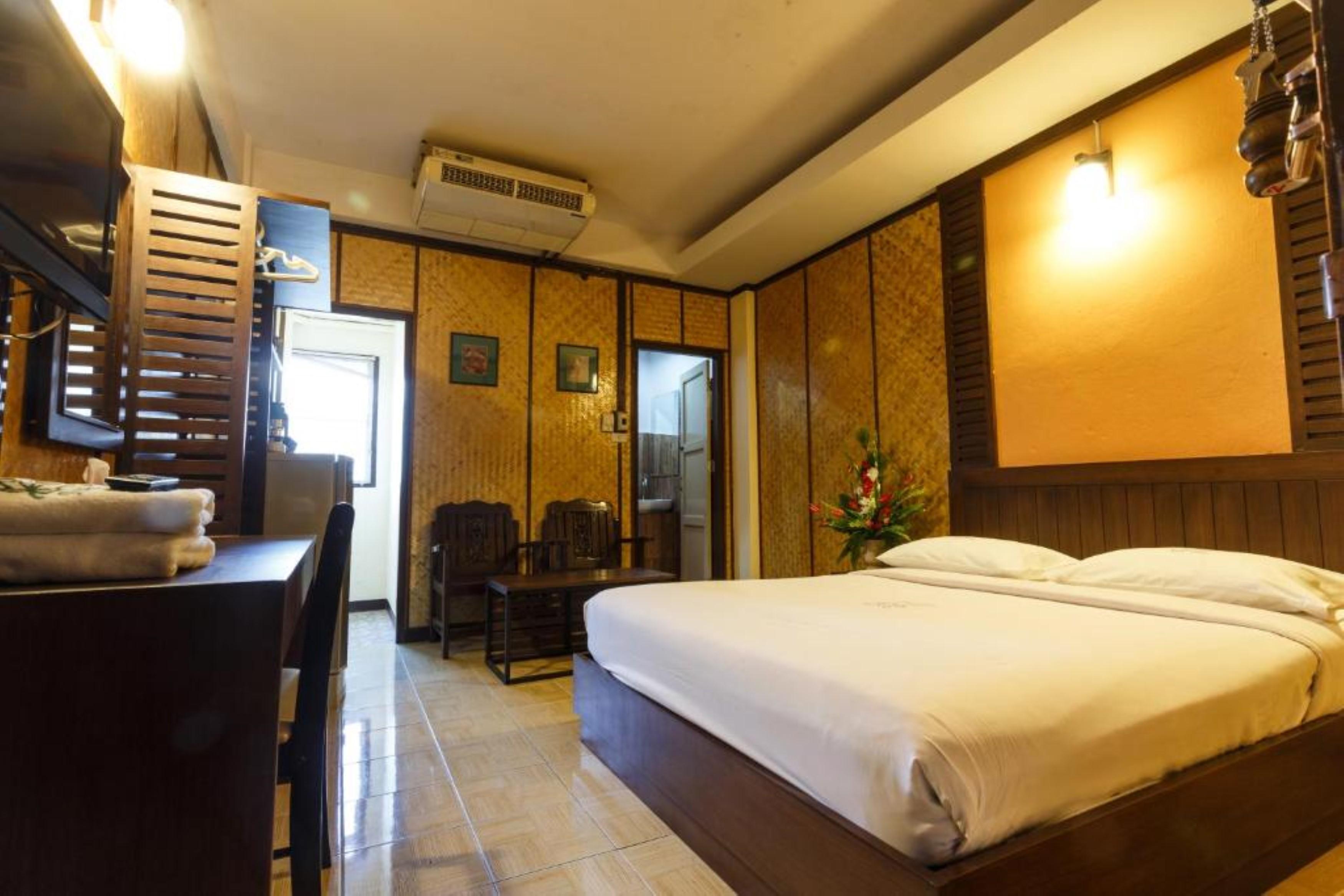Luck Thai Hotel Чиангмай Екстериор снимка