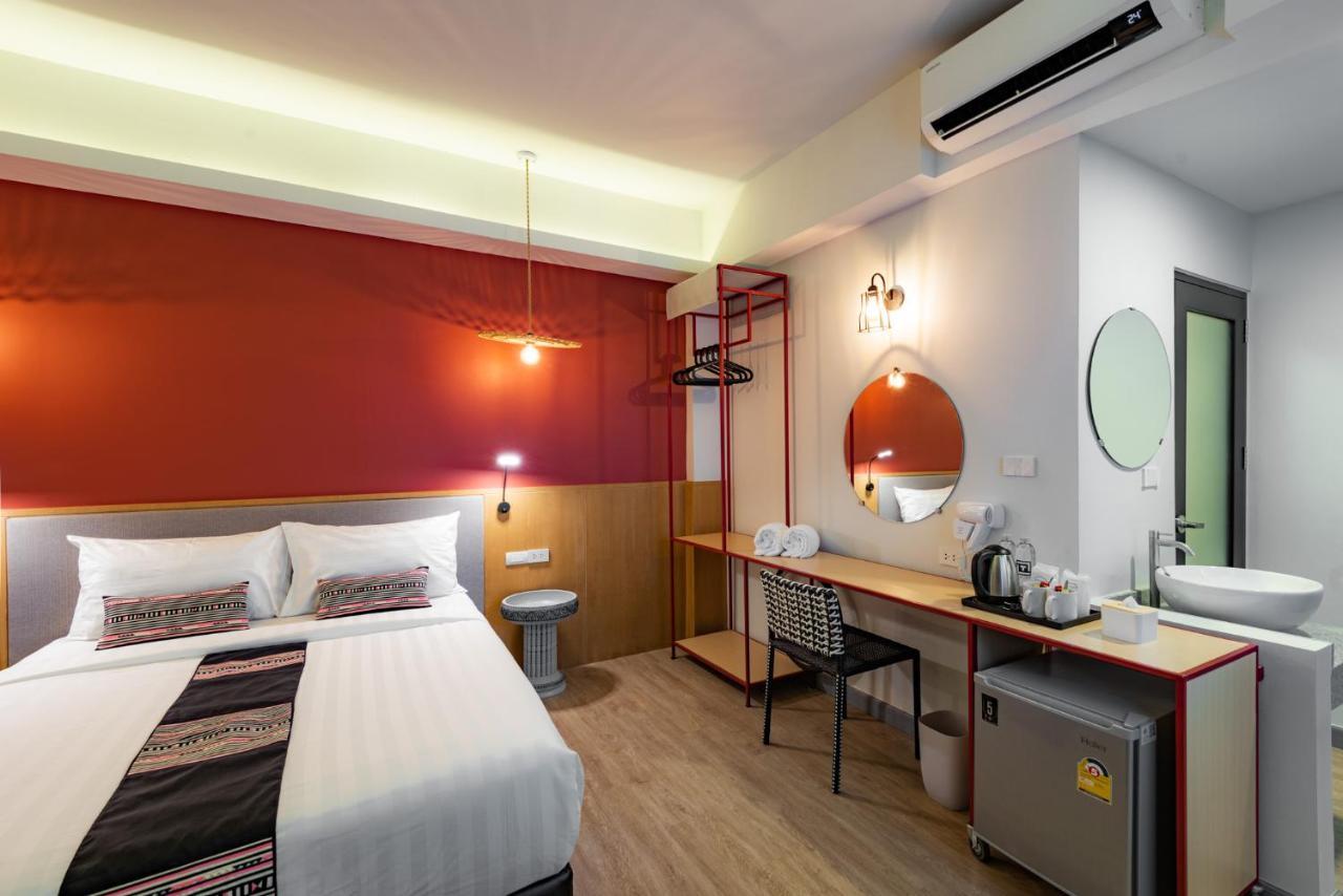 Luck Thai Hotel Чиангмай Екстериор снимка