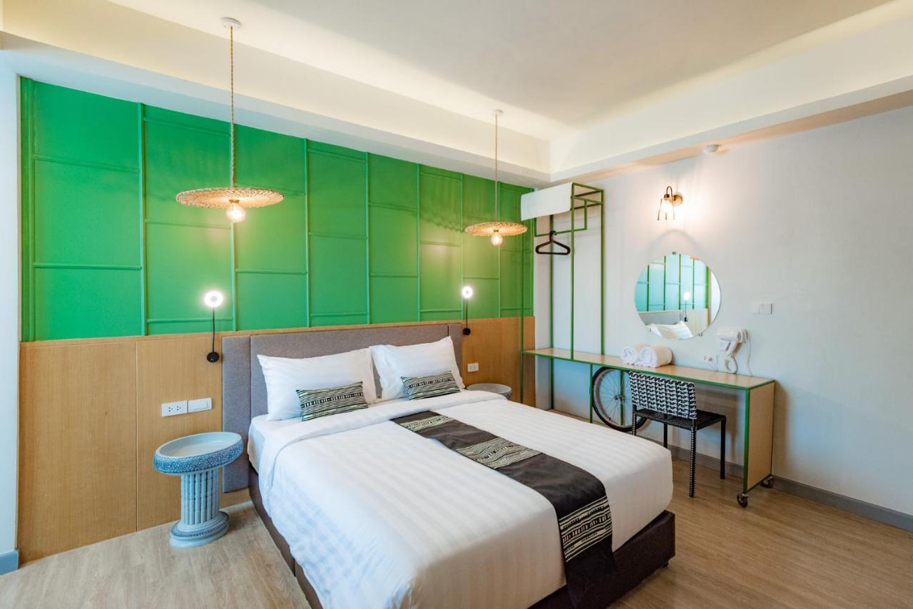 Luck Thai Hotel Чиангмай Екстериор снимка