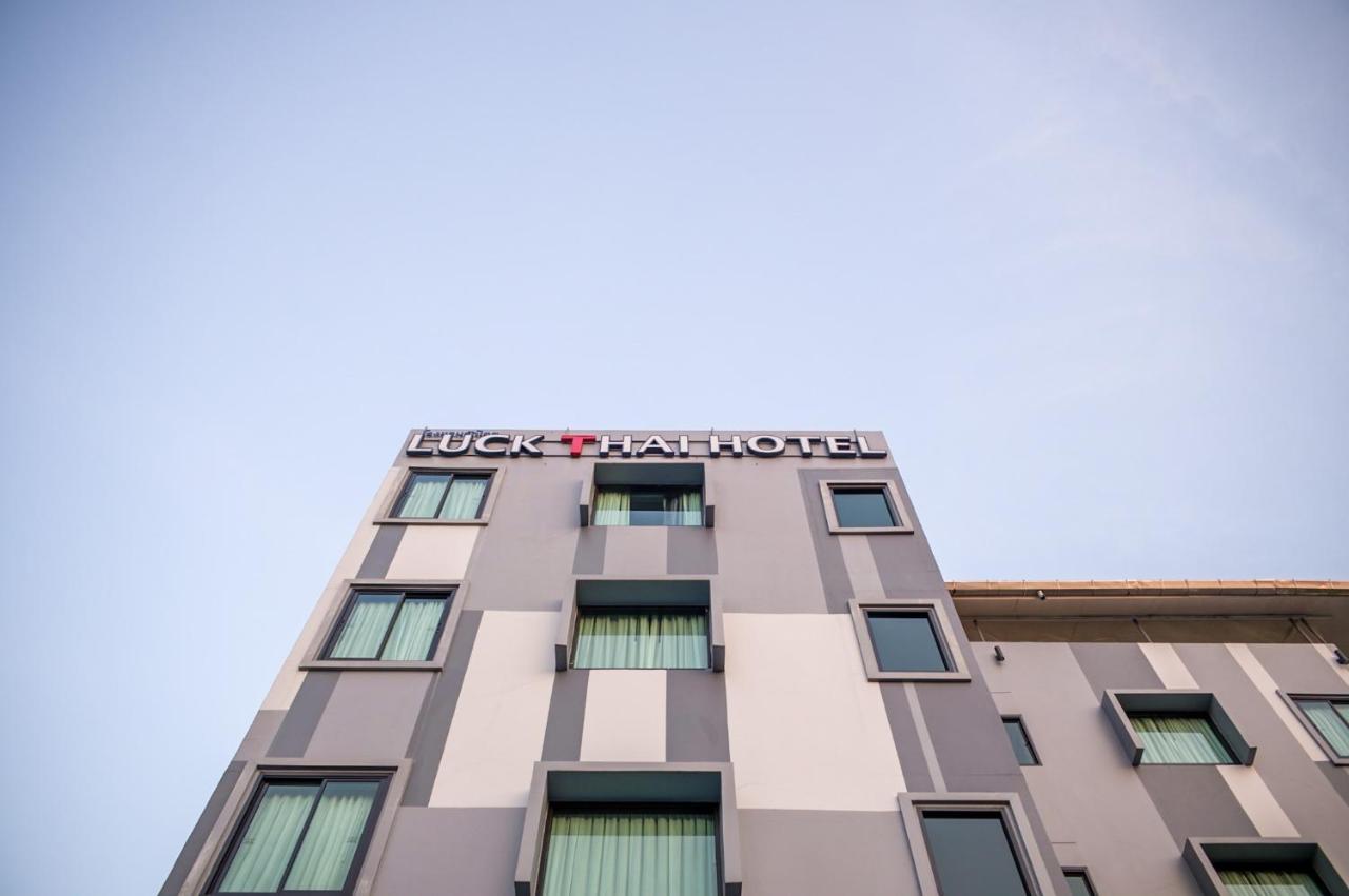 Luck Thai Hotel Чиангмай Екстериор снимка