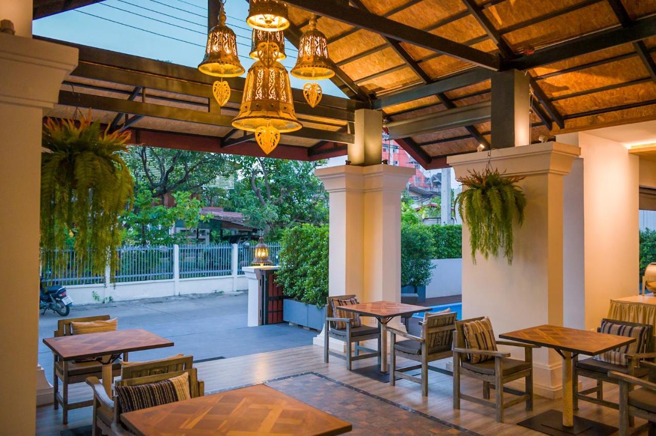 Luck Thai Hotel Чиангмай Екстериор снимка
